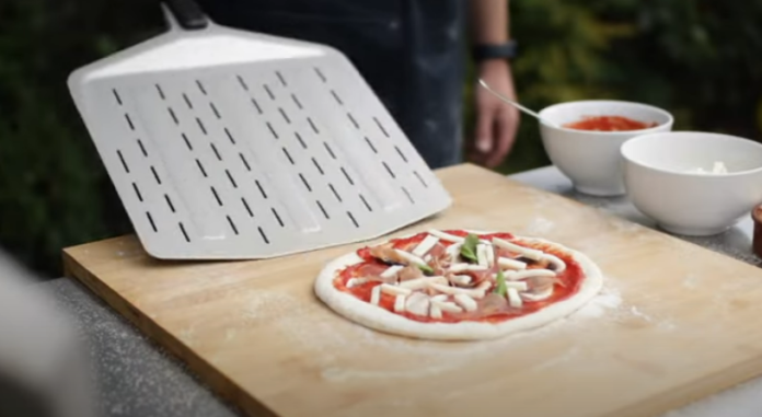 How to Make Pizza Not Stick to Peel