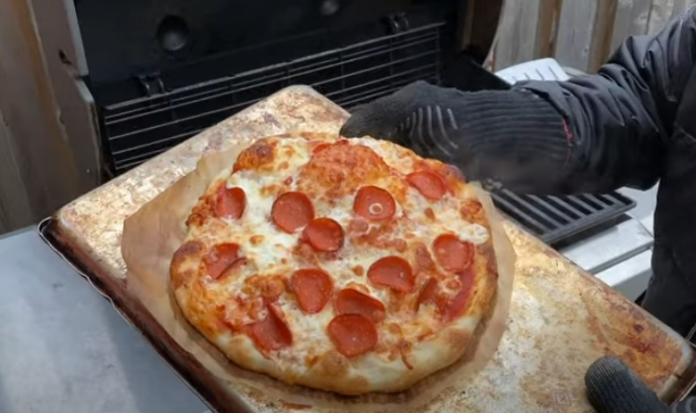 How to Use Weber Pizza Stone